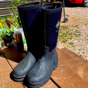 Muck boot chore boot women's 6 men's 5